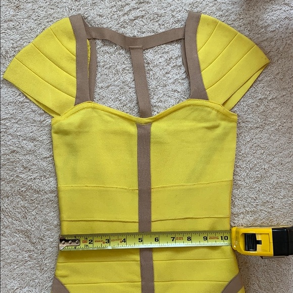 Bebe Yellow Body Con Dress - Picture 6 of 7